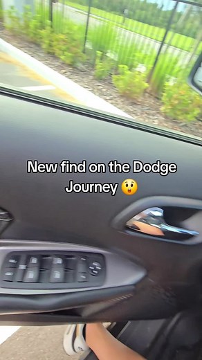 Adjustable Third Row in Dodge Journey Revealed!