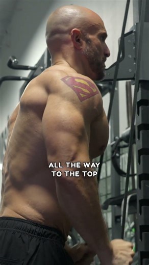 Two killer drop sets to get every last ounce of work out of your Chest & Tri’s🔥