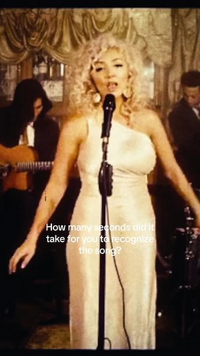 Every song sounds more romantic as #1930s #jazz 🎶
