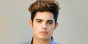 Emery Kelly's Wiki - Age, Height, Girlfriend, Net Worth, Facts