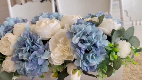 Blue Hydrangea Centerpiece: Farmhouse Floral Box Arrangement - Etsy