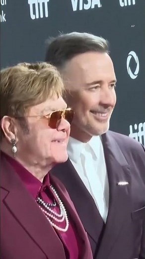 Sir Elton John reveals he's lost his eyesight #national #entertainer #eltonjohn