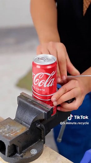 The mommy recycles old stuff and makes a mattress with her hands 🛏 #parenting #recycle #craft #fyp #diy