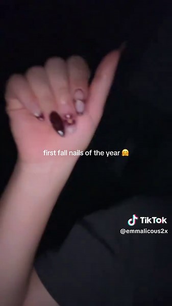 Tortoise Shell Nail Design for Fall