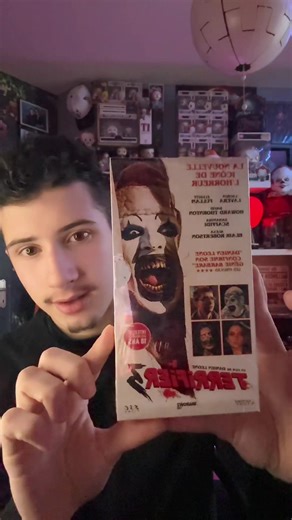 J’ai enfin reçu ma cassette VHS de Terrifier 3 !!!!! @ESC Films @Shadowz @FACTORIS FILMS #horrortok #pourtoi #umboxing #terrifier3movie #vhs