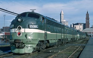 【4P】【YouTube搬运】EMD最畅销的F系列——EMD F7型内燃机车