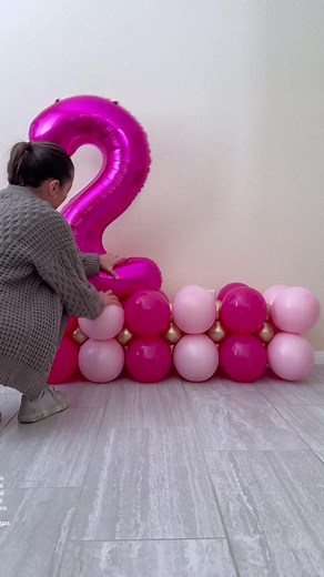 Balloon Stack Tutorial for 21st Birthday Celebrations