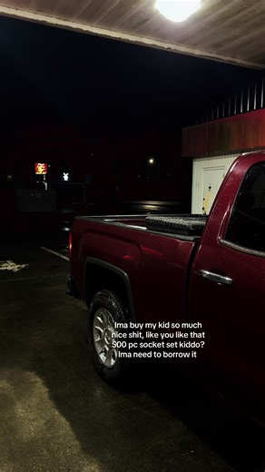 Funny Parent-Child Dynamics with Tool Sets