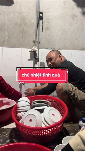 chẳng mấy khi nhà có cố , ô chú có tí lúa mạch làm cháu lại được rảnh tay 🤭🤭🤭#xuhuongtiktok #vairal #giadinh #trend