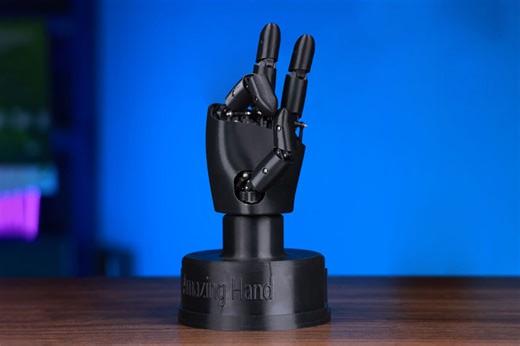 Amazing Hand - A 8-DOF 3D-printable open-source robotic hand for prototyping and research - CNX Software