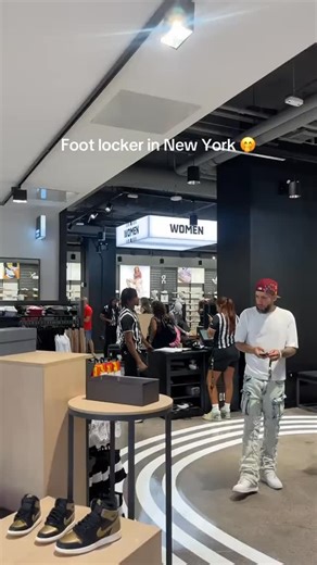 BLACK MEN on Instagram: "I really liked the foot locker in New York 🤭🤭🤭🤭 #usa #eua #footlocker #newyork #blackman #sneakers"