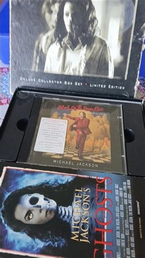 Michael Jackson Ghost Deluxe Collector Box Set #michaeljackson #elcafédemj