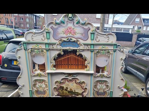 Draaiorgel "De Martha" Speelt Buglers Holiday