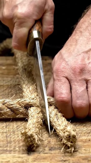 One Swing, One Cut: Bowie Knife Performance ⚔️