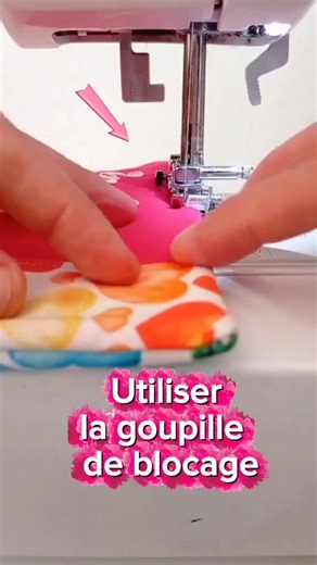 19K views · 110 reactions | Quand as tu appris que ce petit bouton noir ,sur le pied de ta machine, a une utilité ? #machine #sewingtips #BrotherFS40 #fblifestyle | Christelle Mathieu | Facebook