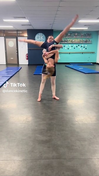 Some footage of our incredible intermediate dancers practicing their partnering skills with each other! Way to go girls 👏👏 #dancekinetic #dancers #dk #dancersoftiktok #dancing #danceschool #dancestudio #contemporarydance #acro #danceedition #dk #workhard