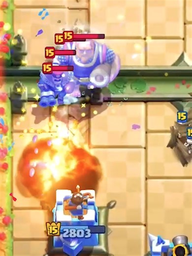Gigante Real Evoluído Fantasma Evo é um dos decks mais fortes do meta do Clash Royale 👑 Fui de Splashyard clássico e essa é a versão mais difícil contra ele. Sem Vinhas, construção frágil… é jogo de posicionamento PERFEITO e quase sempre vai pro desempate. Você acha que o nerf vai ser suficiente? #ClashRoyale #GiganteReal #Splashyard