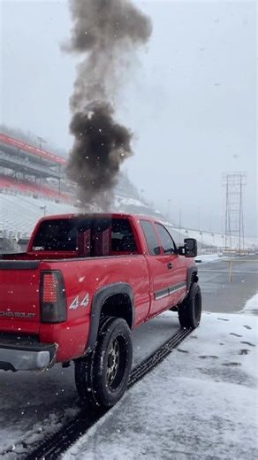 Shotgun stack prototype out in the wild for some testing, what do yall think🤔🤔🤔 . . . #duramax #l5p #lml #lbz #lly #lb7 #cateye #squarebody #tso #americanforce #forged #forgedwheels #lifted #liftedtrucks #gmc #denali #highcountry #chevorlet | TSO Manufacturing