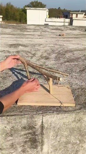 Making a simple floating table with branches