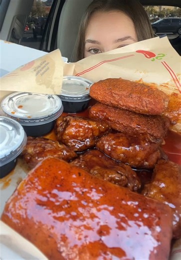 Chili's Triple Dipper: Mozzarella Sticks and Wings Delight
