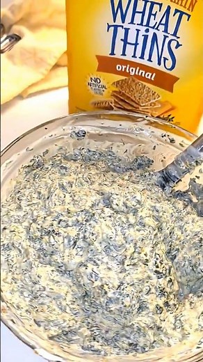 Cold No-Artichoke SPINACH DIP (Perfect for Superbowl Parties)