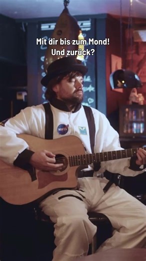 München 2026. Zwei Menschen, eine Mission - Mit Dir bis zum Mond und zurück! und alles fing im Glockenbachviertel an 🚀🎶 | Tom Hauser