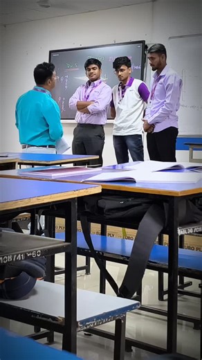 ⓀⓊⓃⒶⓁ / आण्णा mule on Instagram: "Mini vlog 🤣🚨 #kunal_mule__ #viral #instagram #explorepage #trendingreels"