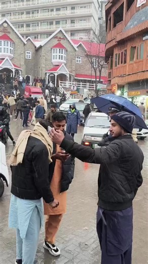 Road Safety Tips During Snowfall in Murree