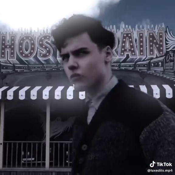 #ENOCHOCONNOR ☆ — For my Enoch girlies || #edit #lu_xedits #missperegrineshomeforpeculiarchildren