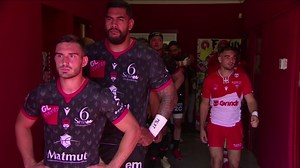 1.1M views · 3.9K reactions | #TOP14 - L'image de la J6 : Baptiste le grand frère "Baptiste sois gentil avec ton frère !"... Visiblement le demi de mêlée du LOU Rugby n'a pas écouté les conseils donnés et a profité de ce duel pour embêter Barnabé avec ce triplé  | TOP 14 | Facebook