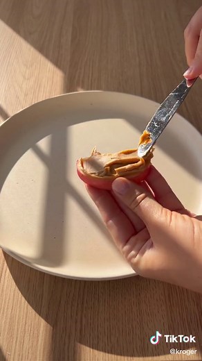 Fun DIY Apple Monster Teeth for Kids | Halloween Recipe