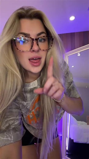 Audrey Holt (@audreyyholttt)’s videos with BIRDBOY - NLE Choppa