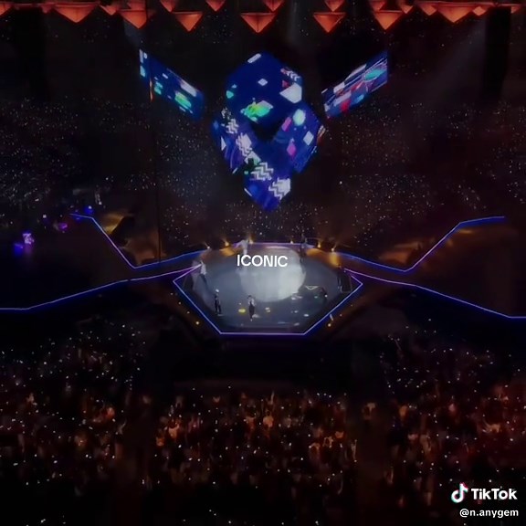 siendo icónicos como siempre #bts #music #anpanman #mamaawards #btspavedtheway