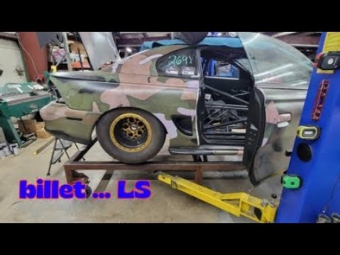 Back Halving the former tin soldiers shop car | part 3