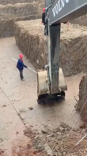 Leveling the house foundation process- Good tools and machinery can increase work efficiency #reelsviralシ #reelsvideos #reelsfbシ #reels #fypシ゚viralシ #fypviralシ | Steven Taylor