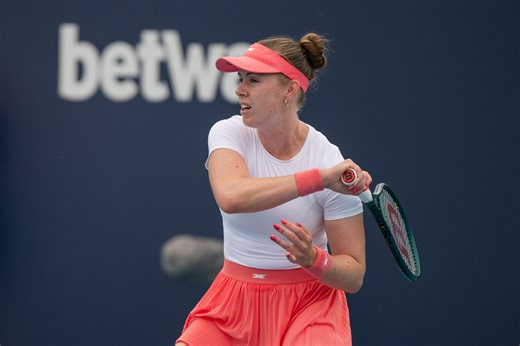 Gibson ends Bejlek winning streak, drops just one game in Miami first round