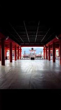 海上の鳥居で知られる神秘的な神社「厳島神社」 #japan #travel #traditional