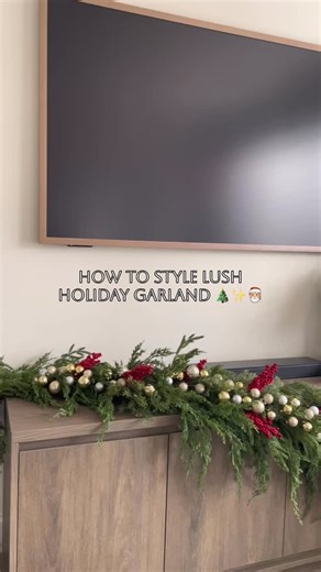 How to style your Christmas garland ✨ Comment SHOP to receive a...