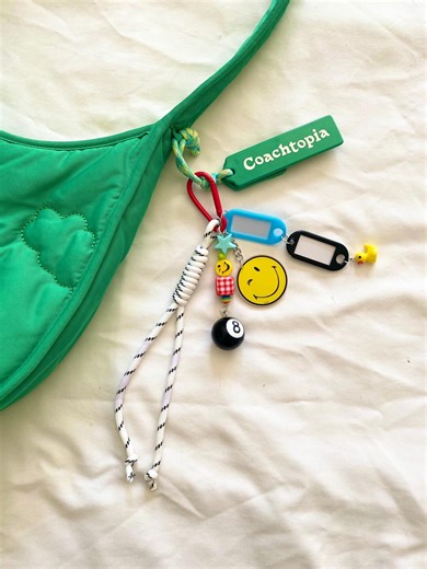 Y2K Smiley Face Keychain Charm, Retro Beaded Bag Charm With Duck, 8 Ball & Star, Cute Aesthetic Backpack Keychain, Purse Keychain - Etsy