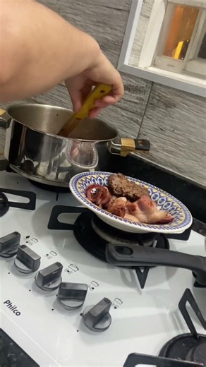 Noite do hambúrgue🍔🍔🍔🍔🍔