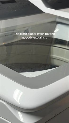 Hot water. Two washes. The right detergent. That’s the foundation of cloth diaper laundry. If you want the full beginner routine without the overwhelm, I put everything in my guide for new cloth diaper parents. 📋 Find the full guide at shopthegoodvillage.com #clothdiapering #clothdiapertips #clothdiapermama #lowwastemom #newmomlife
