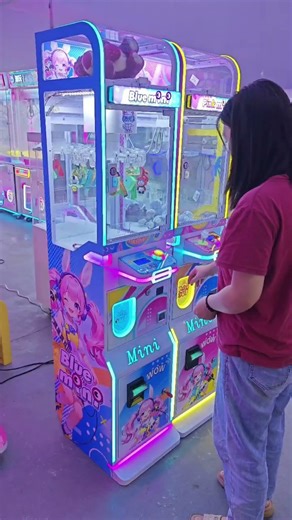 Pink Mini Anime-Style Mini Claw Machine Product Introduction
