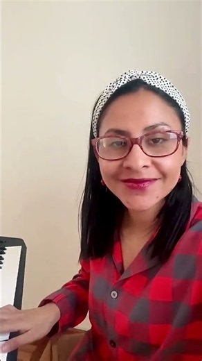 ¡Canta conmigo! Ejercicio fácil para calentar la voz 🎤 #shorts