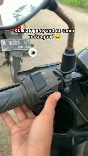 JUAL MOTOR JADUL on Instagram: "Reflek ambil nasi wkwk . . . Sc: netizeniseng _ Titip jual/booking iklan chat ke WA admin ya, link di bio!"