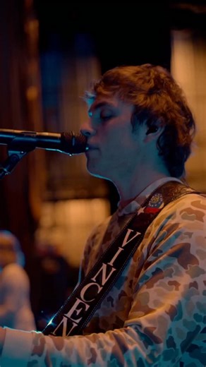 Top 40 at Country Radio yuhhh | Vincent Mason