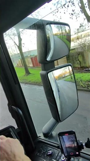 Class 1 lorry drivers reveal their safest test stopping technique #HGV #driving #hgvtest