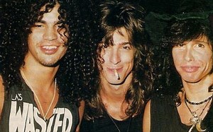 Sam Kinison - Wild Thing (feat.Aerosmith,BillyIdol,BonJovi,Ratt,Slash,TommyLee)