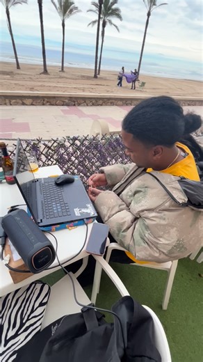 BLACKTHOVEN | VLC VICE | Instagram