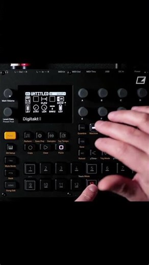 Mastering Digitakt II // Creating a glitch groove with the comb filter