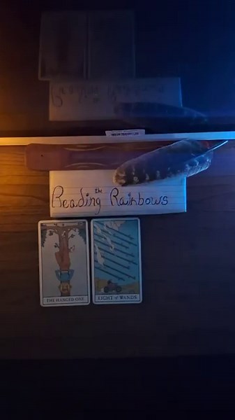 Capricorn ♑️ Full Moon Eclipse Reading